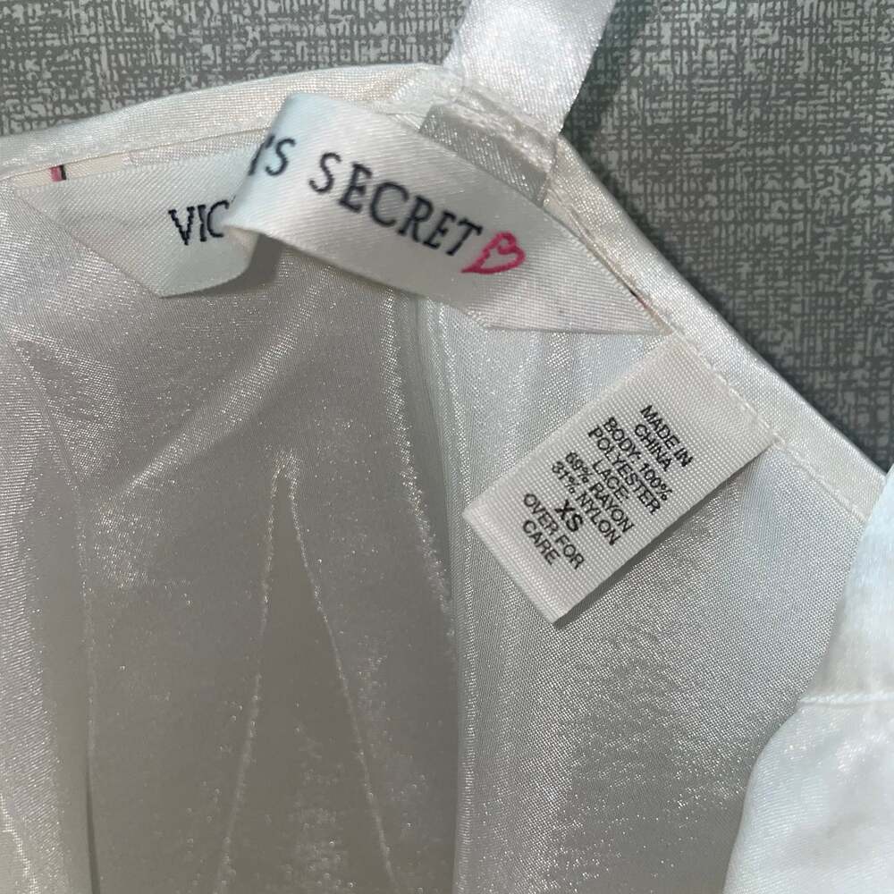 Y2K Victoria's Secret Ivory Sequin Mini Slip with Robe - Picture 4 of 8